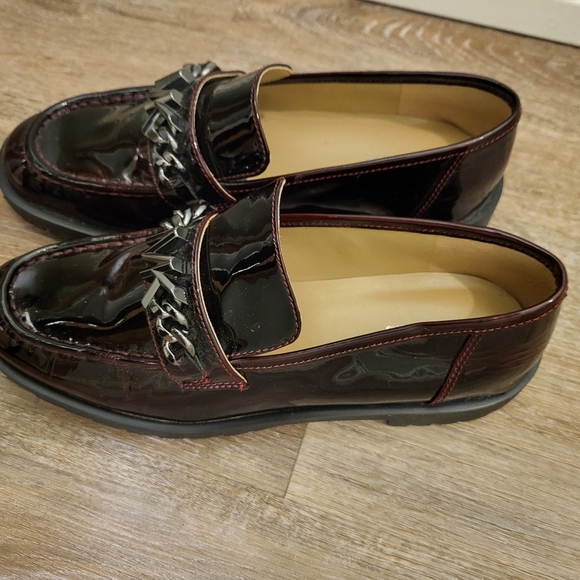 Micheal Kors Blaine Loafer Size 8 Burgundy/Gunmetal Chain Logo - Picture 10 of 16